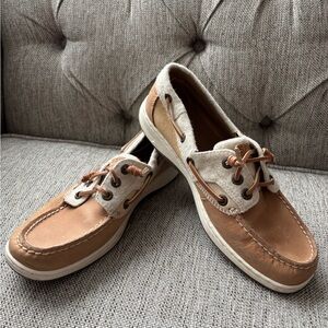 Sperry Tan & Cream Boat Shoes